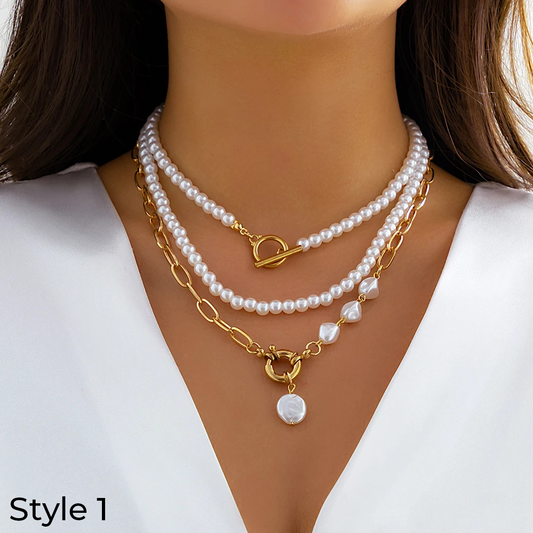 Lux's Pearls Necklace Set